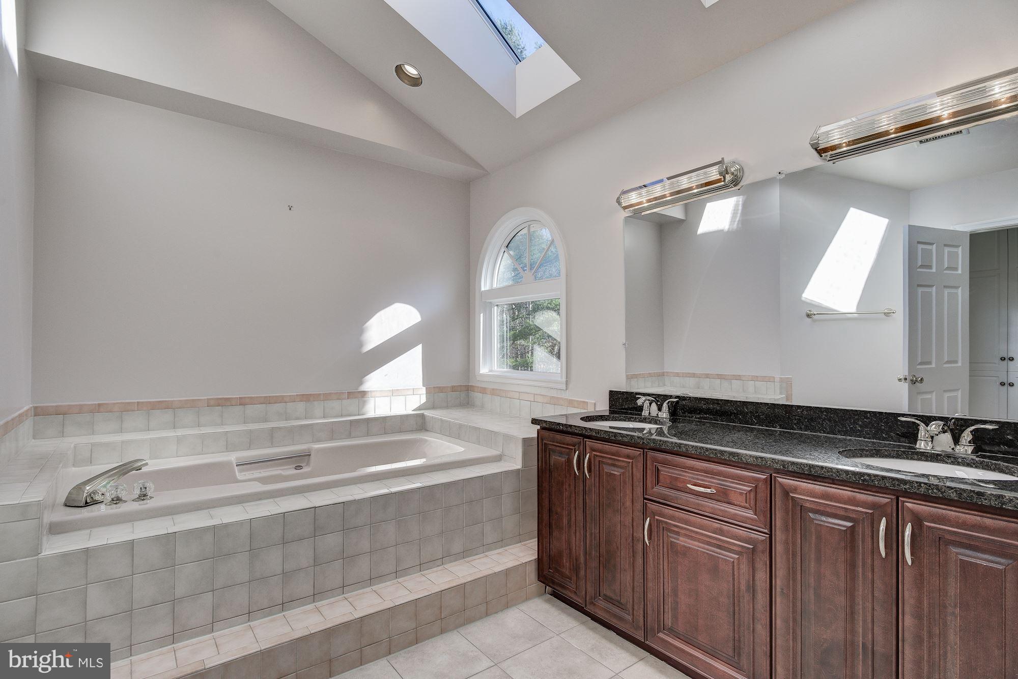 12405 Rivers Edge Drive Potomac, MD 20854 - Photo 33 of 67