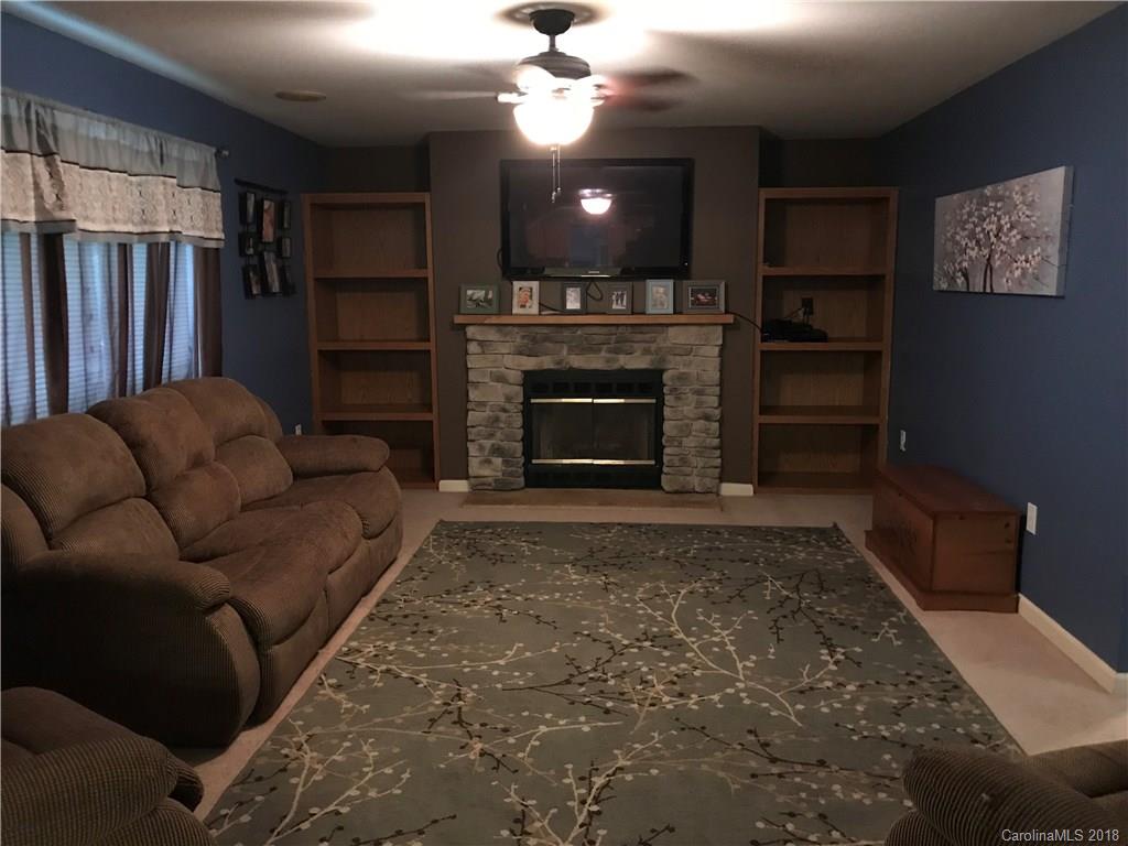 825 Kelly Road Mount Holly, NC 28120 - Photo 2 of 13 Gallery Image 2