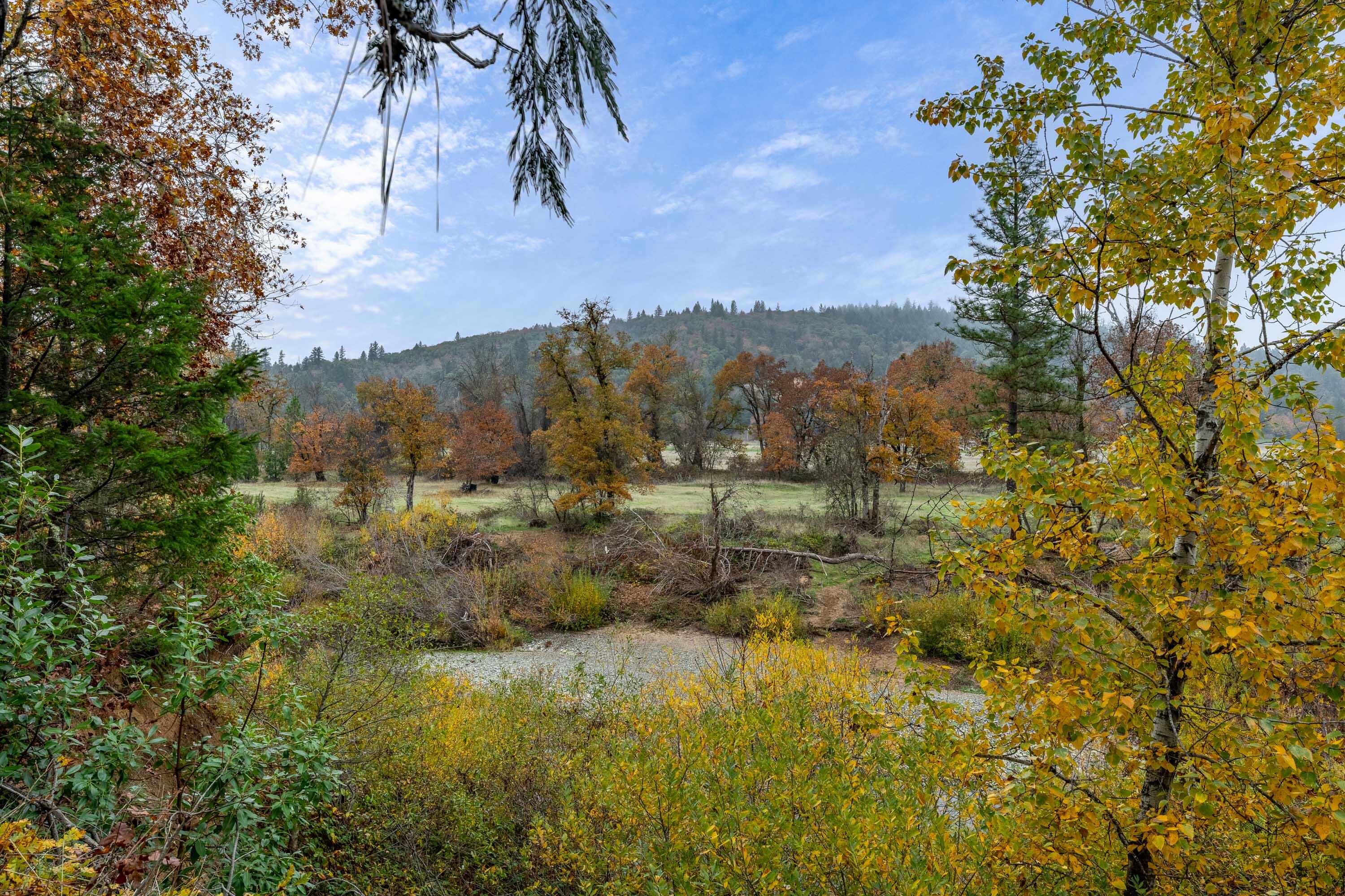 1700 Abegg Road Merlin, OR 97532 - Photo 3 of 17 EXT (6 of 7)