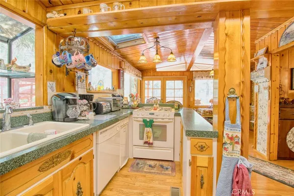 $549,000 | 1513 Twin Lakes Road, Wrightwood, CA 92397