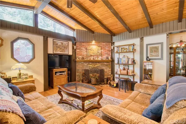 $549,000 | 1513 Twin Lakes Road, Wrightwood, CA 92397