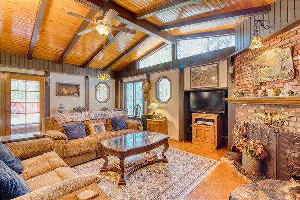 $549,000 | 1513 Twin Lakes Road, Wrightwood, CA 92397