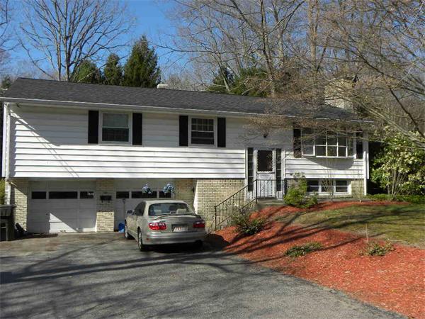 33 Charlton Road Dudley, MA 01571 - Photo 1 of 15