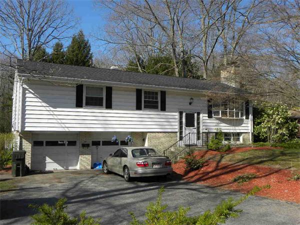 33 Charlton Road Dudley, MA 01571 - Photo 14 of 15