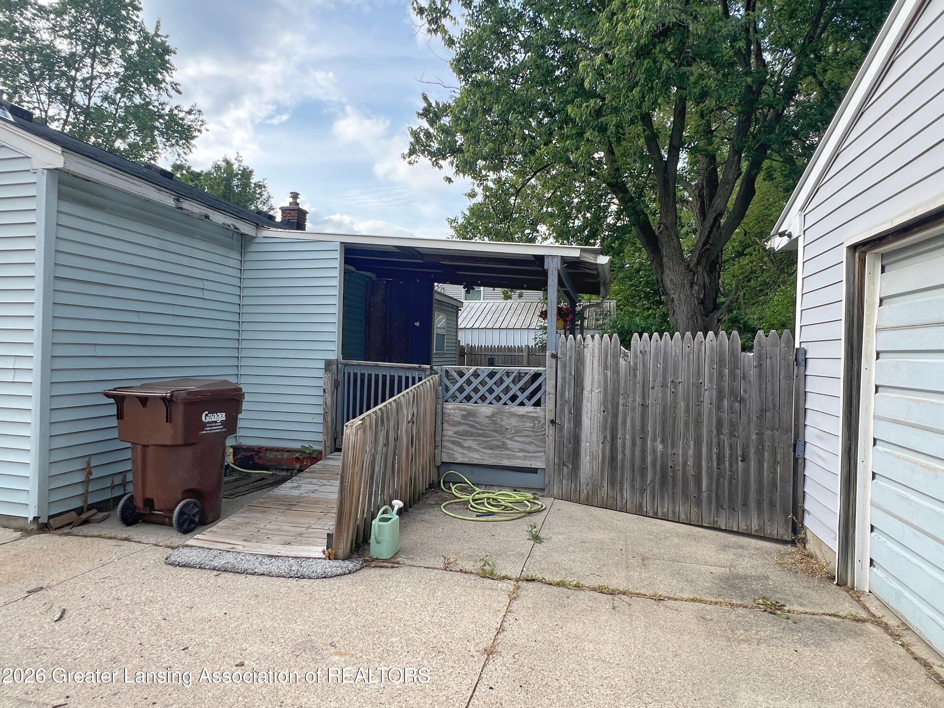 6935 Cooper Road Lansing, MI 48911 - Photo 15 of 19 IMG_4786