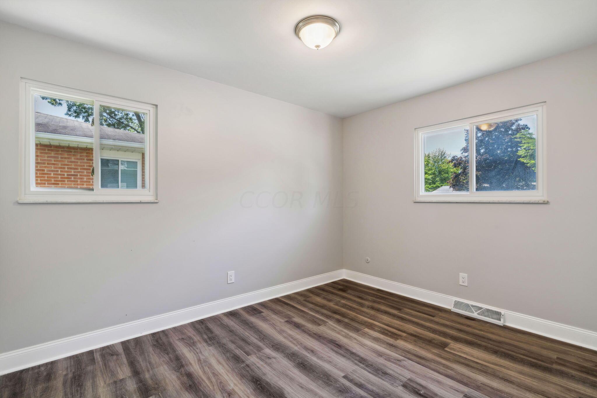 6274 Karl Road Columbus, OH 43229 - Photo 25 of 38 21-web-or-mls-6274-karl-rd
