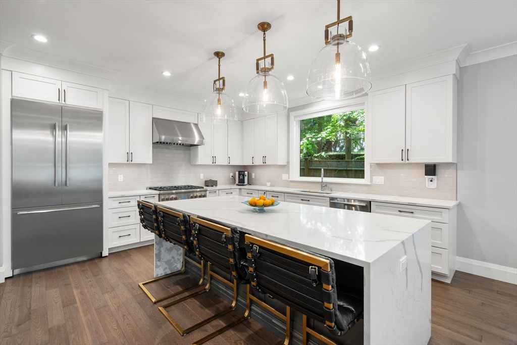 1058 Beacon Street, Unit 2 Newton, MA 02459 - Photo 9 of 40