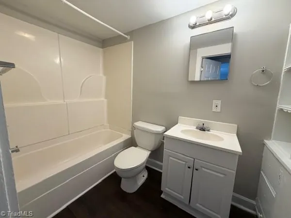 $1,300 | 1335 Thurmond Street, Winston-Salem, NC 27105