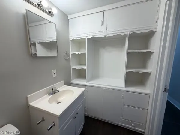 $1,300 | 1335 Thurmond Street, Winston-Salem, NC 27105