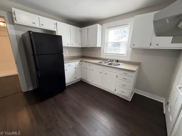 $1,300 | 1335 Thurmond Street, Winston-Salem, NC 27105