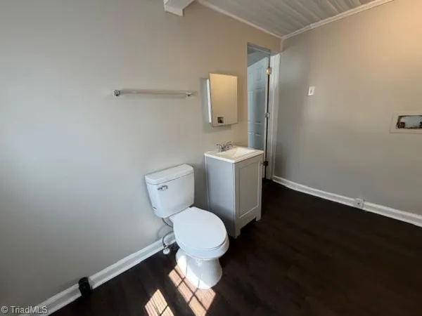 $1,300 | 1335 Thurmond Street, Winston-Salem, NC 27105