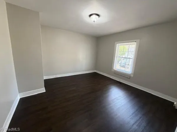 $1,300 | 1335 Thurmond Street, Winston-Salem, NC 27105