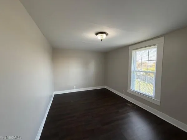 $1,300 | 1335 Thurmond Street, Winston-Salem, NC 27105