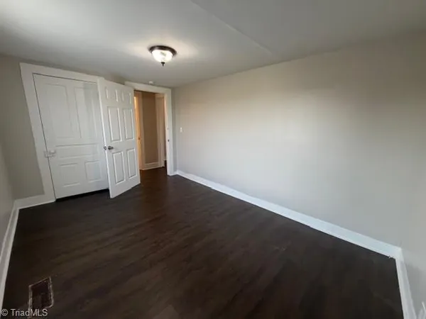 $1,300 | 1335 Thurmond Street, Winston-Salem, NC 27105