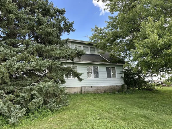 front view of house with a yard