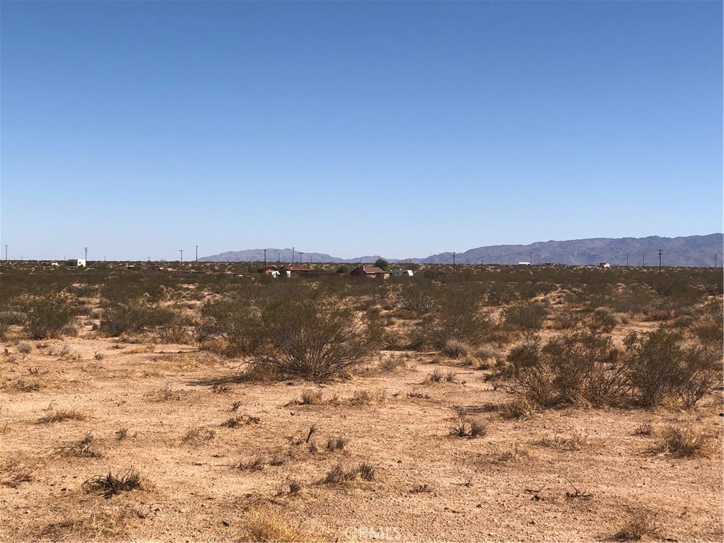 0 Near Daisy Lane Joshua Tree, CA 92252 - Photo 3 of 4 a view of lake and mountain