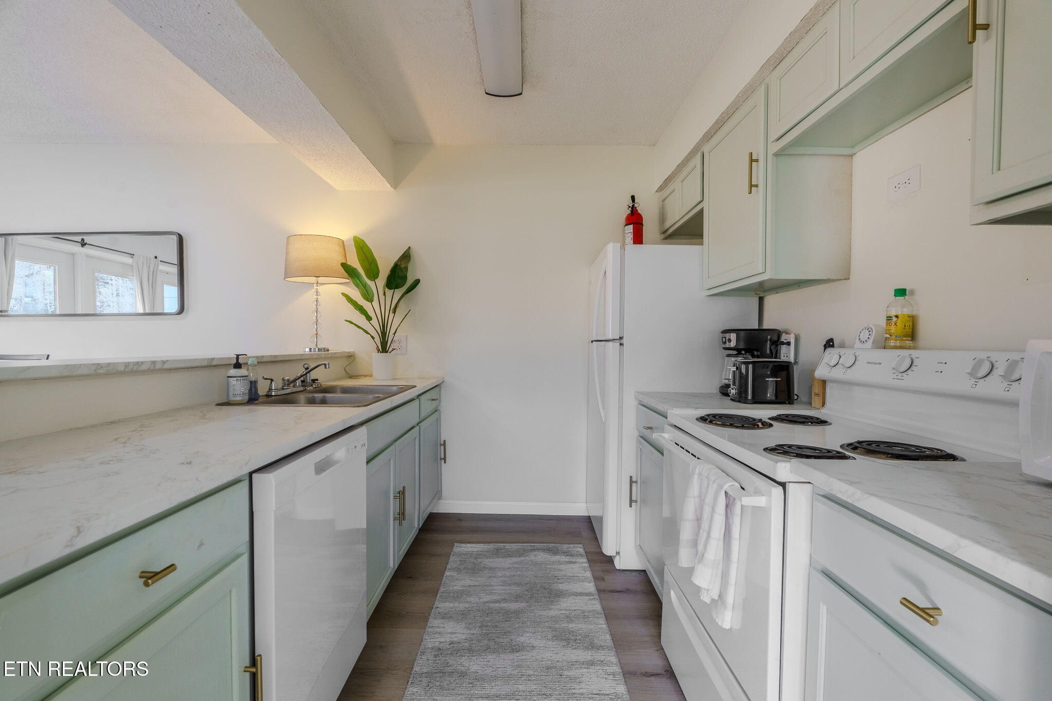 4164 Old Webb Creek Road, Unit 5 Pittman Center, TN 37738 - Photo 5 of 28 1-web-or-mls-_DSC1156-HDR