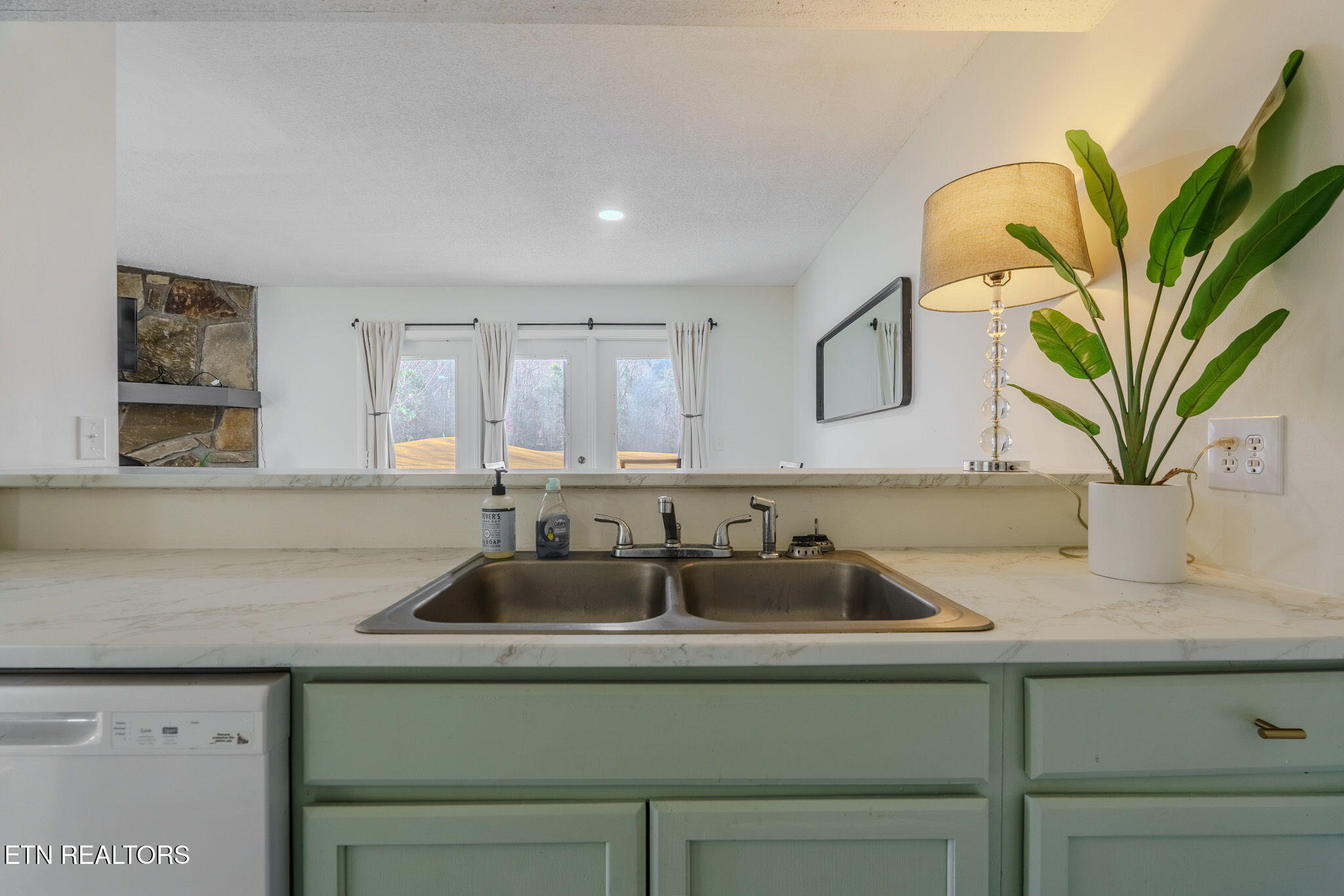 4164 Old Webb Creek Road, Unit 5 Pittman Center, TN 37738 - Photo 6 of 28 2-web-or-mls-_DSC1171-HDR