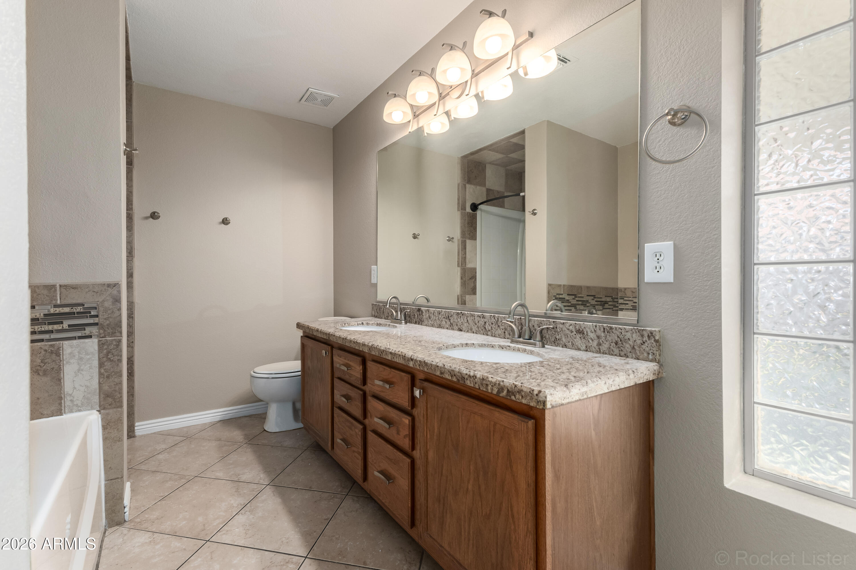 3553 East Trigger Way Gilbert, AZ 85297 - Photo 15 of 30 15