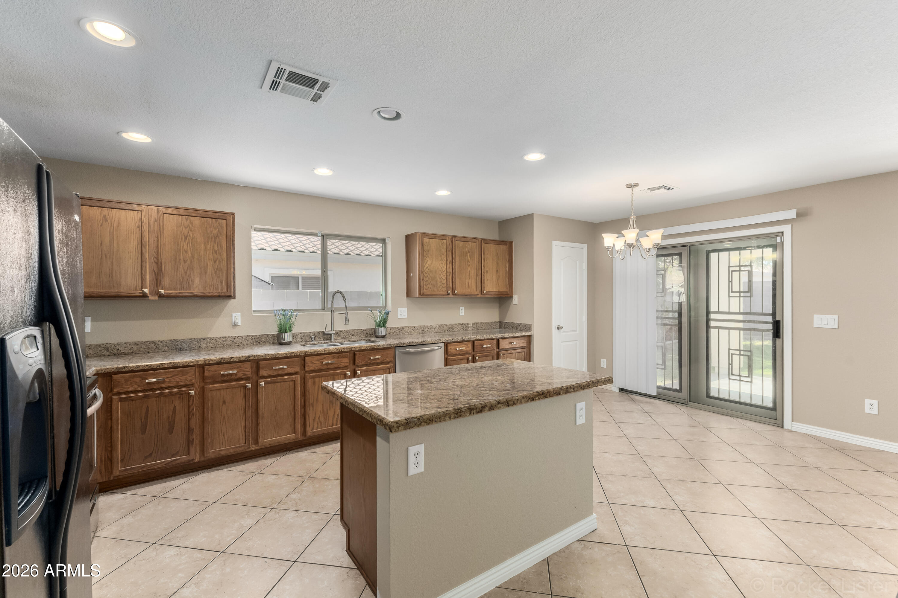 3553 East Trigger Way Gilbert, AZ 85297 - Photo 10 of 30 10