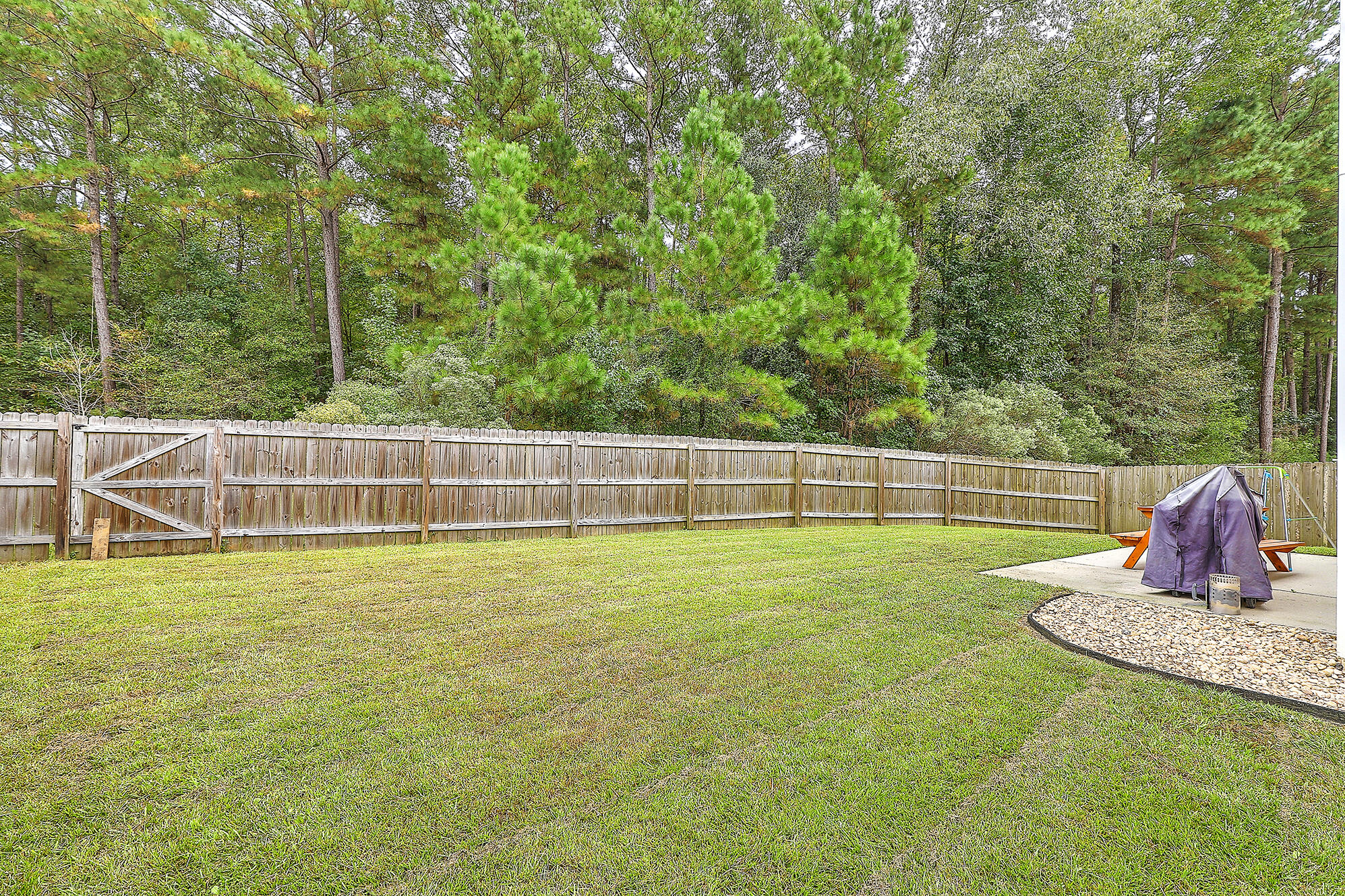 243 Oglethorpe Circle Moncks Corner, SC 29461 - Photo 24 of 26 IMG_7869_70_71_72_73_74_75