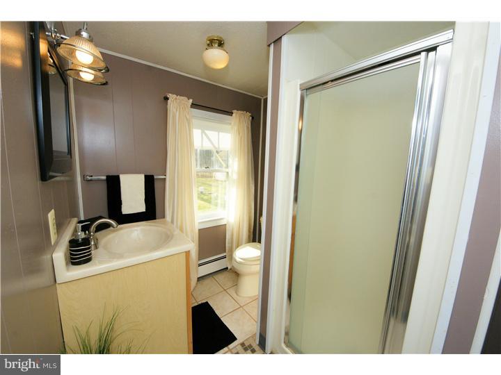37 Diverty Road Pennington, NJ 08534 - Photo 15 of 20 Bathroom