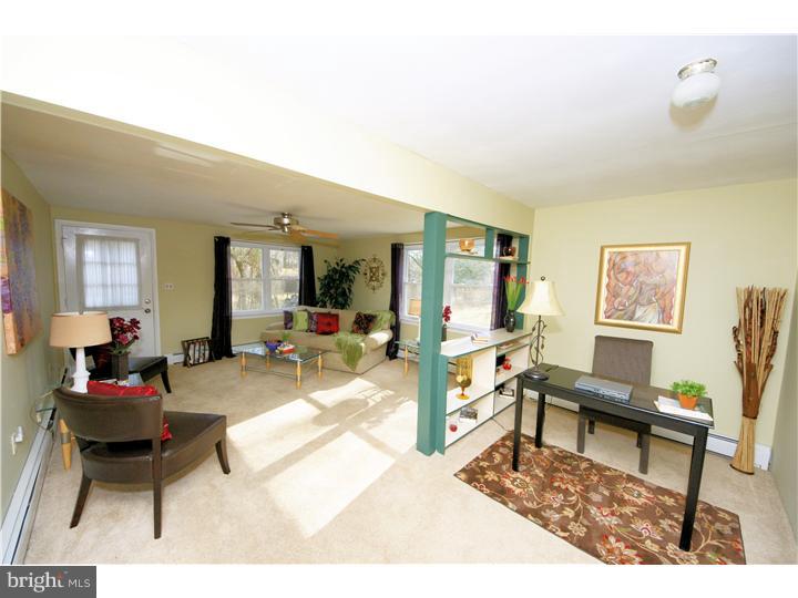 37 Diverty Road Pennington, NJ 08534 - Photo 9 of 20 Family Room