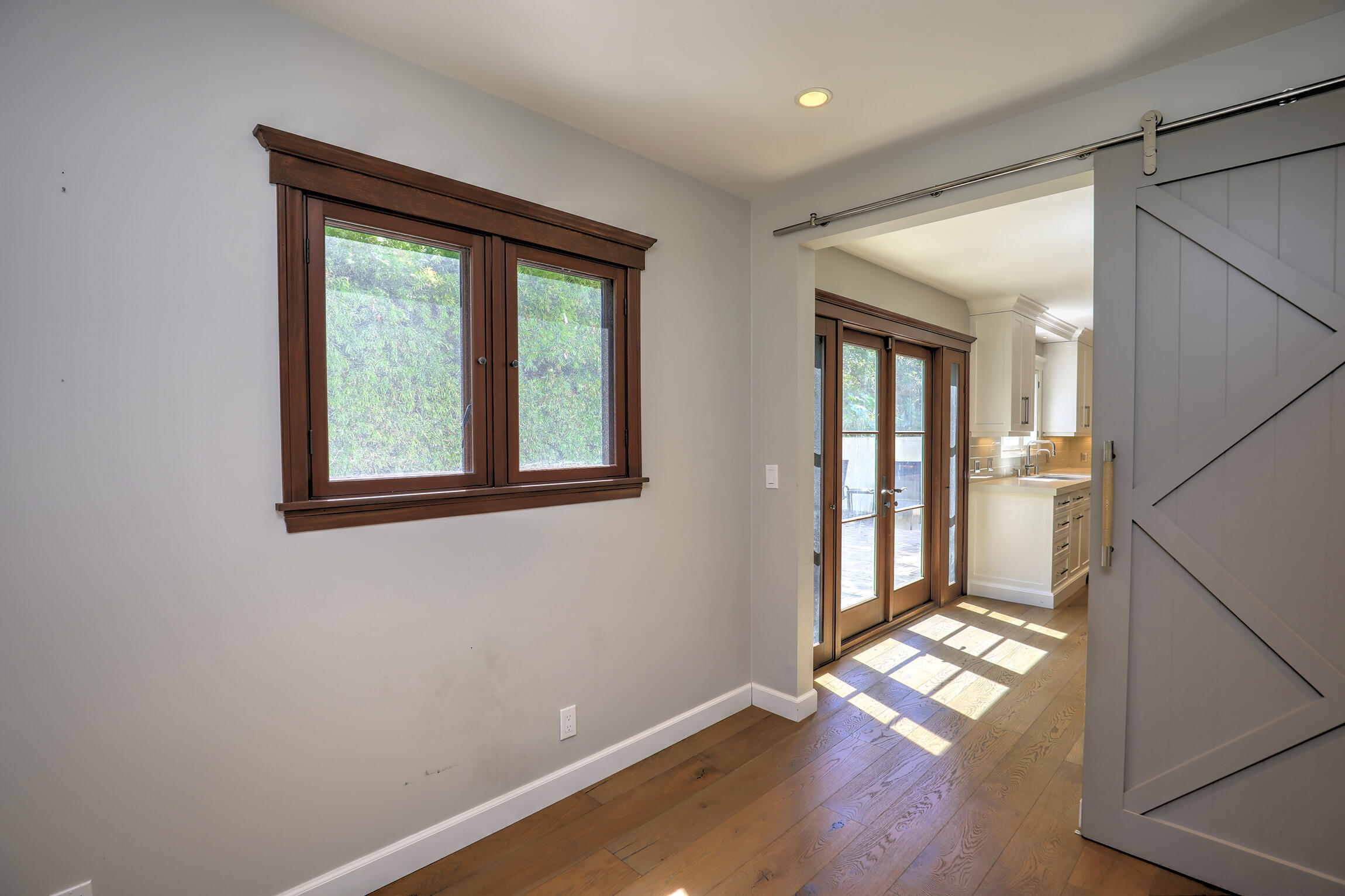 844 Meigs Road Santa Barbara, CA 93109 - Photo 11 of 31 14