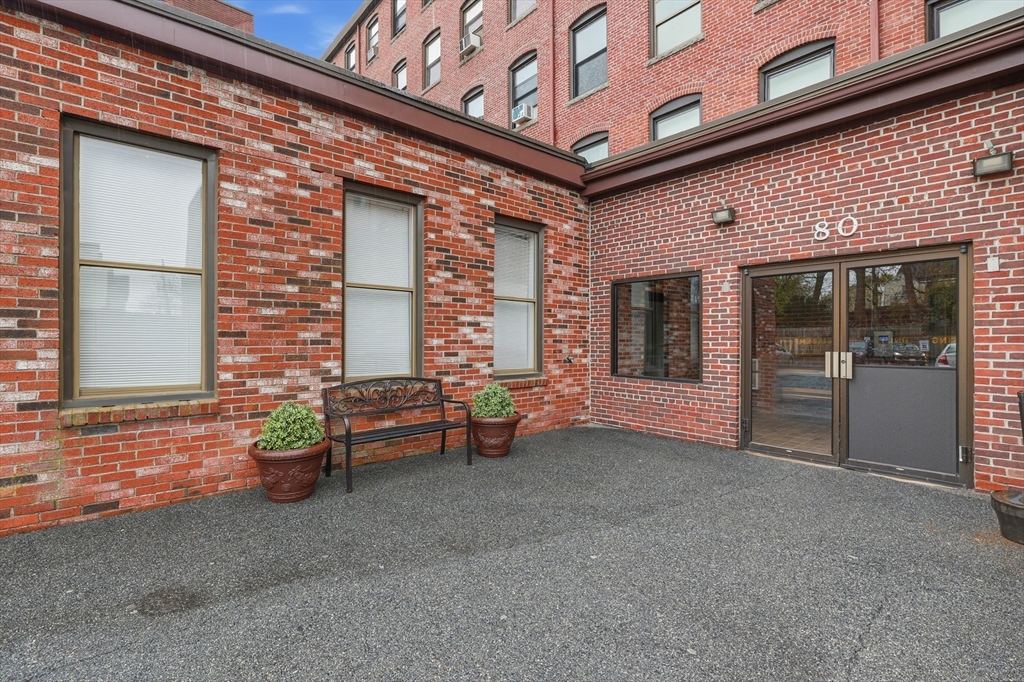 80 Foster Street, Unit 504 Peabody, MA 01960 - Photo 2 of 19