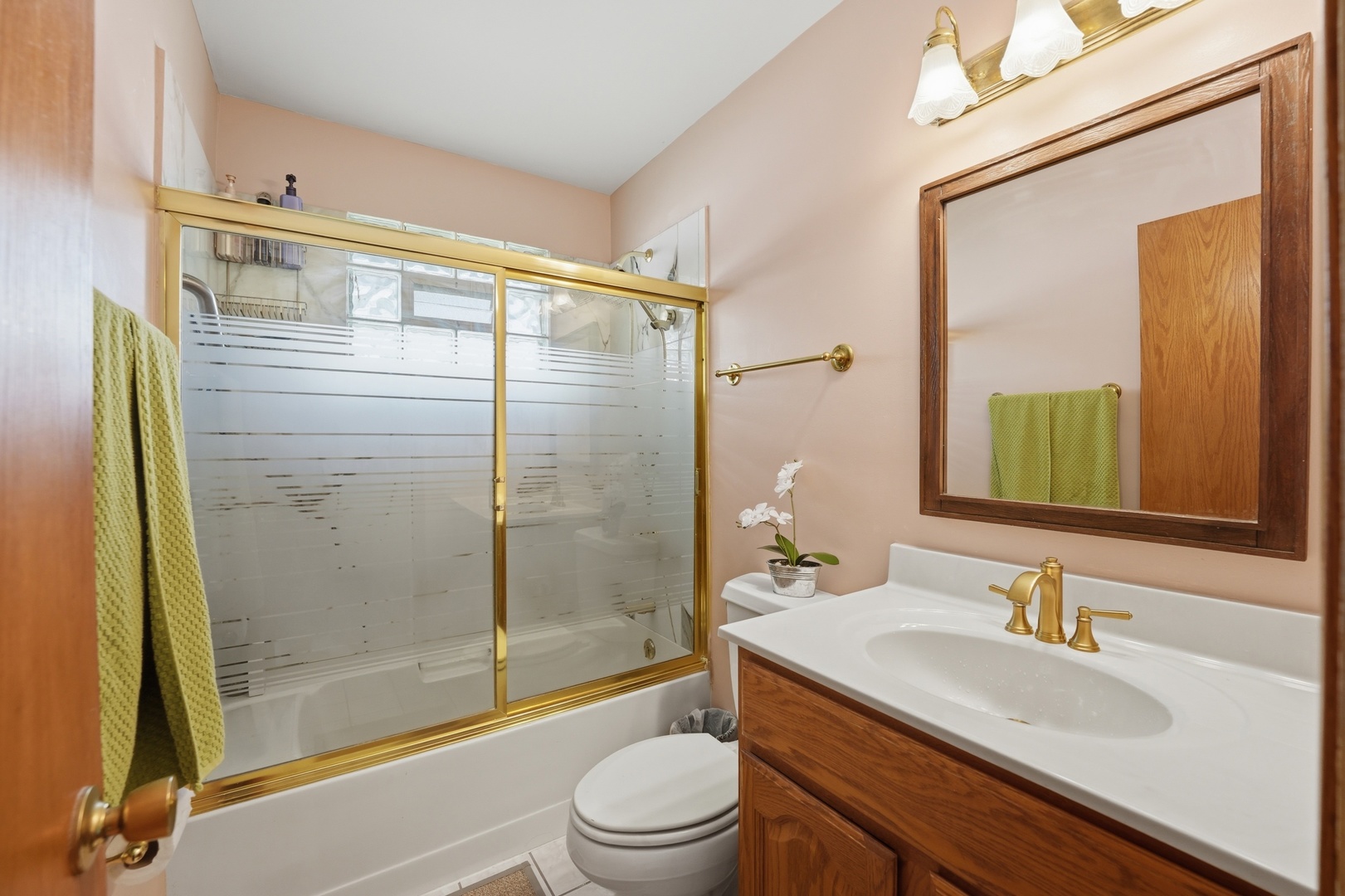 213 Edgeware Road Elk Grove Village, IL 60007 - Photo 32 of 48