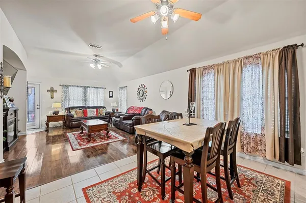 $2,650 | 3505 Versante Drive, Bedford, TX 76021