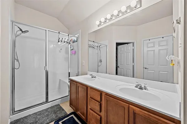 $2,650 | 3505 Versante Drive, Bedford, TX 76021