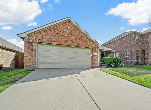 $2,650 | 3505 Versante Drive, Bedford, TX 76021
