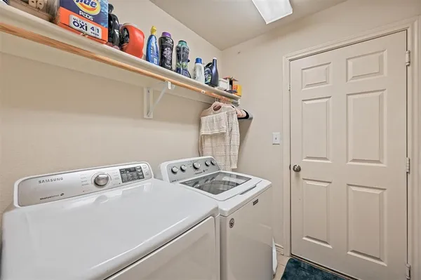 $2,650 | 3505 Versante Drive, Bedford, TX 76021