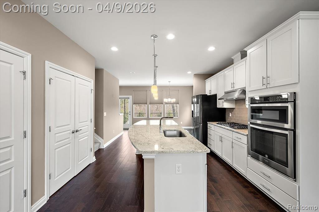 2877 Hartwick Drive Rochester, MI 48307 - Photo 18 of 44