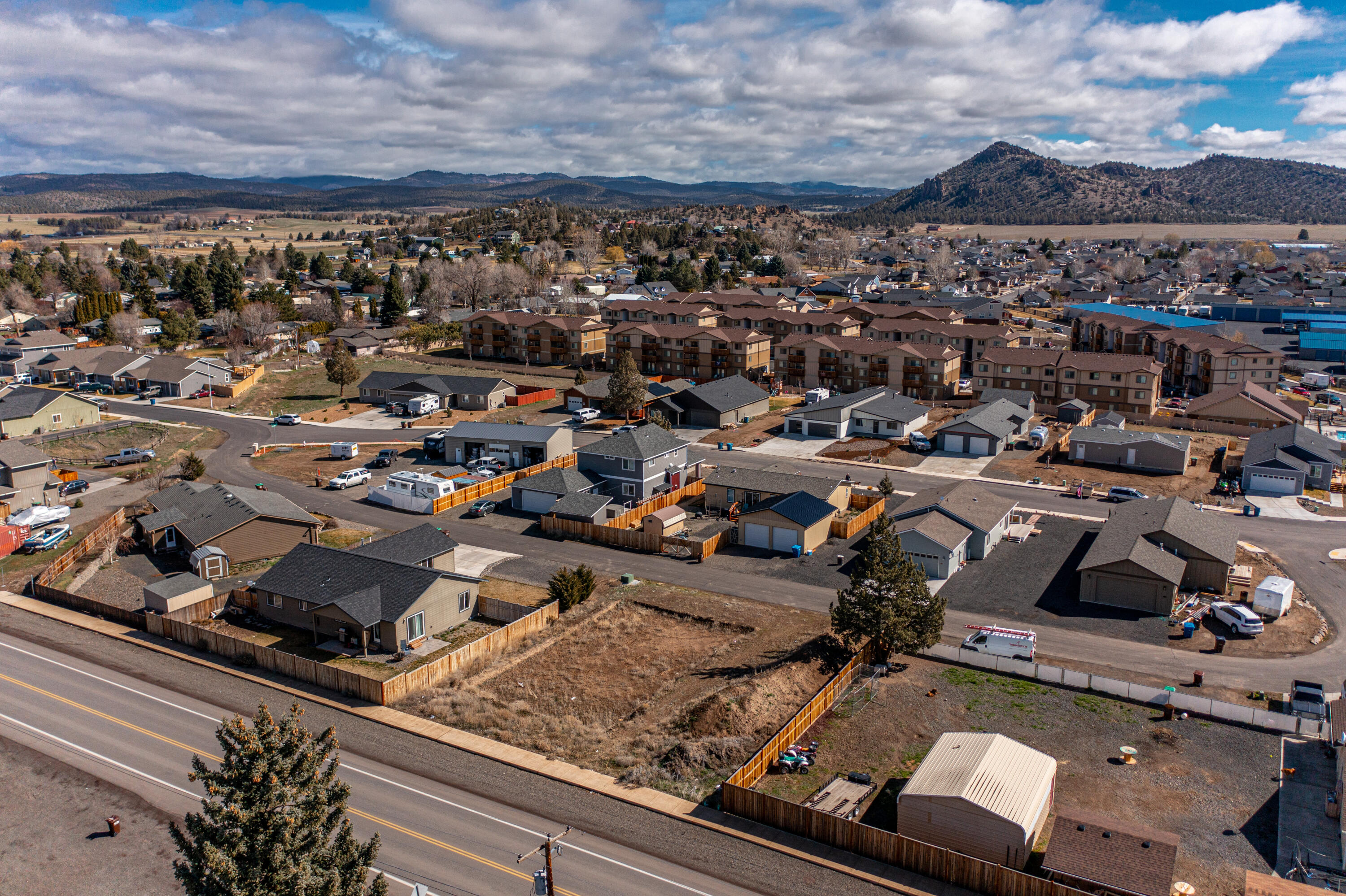 2351 Northeast Colleen Road Prineville, OR 97754 - Photo 12 of 14 RileyVisuals-12