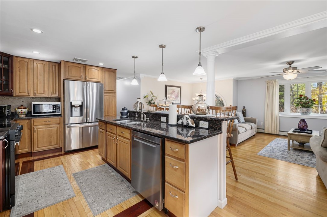 94 Hines Road Cumberland, RI 02864 - Photo 3 of 19