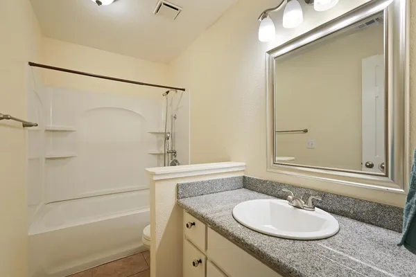 $349,000 | 1927 South Mills Avenue, Unit 3, Lodi, CA 95242