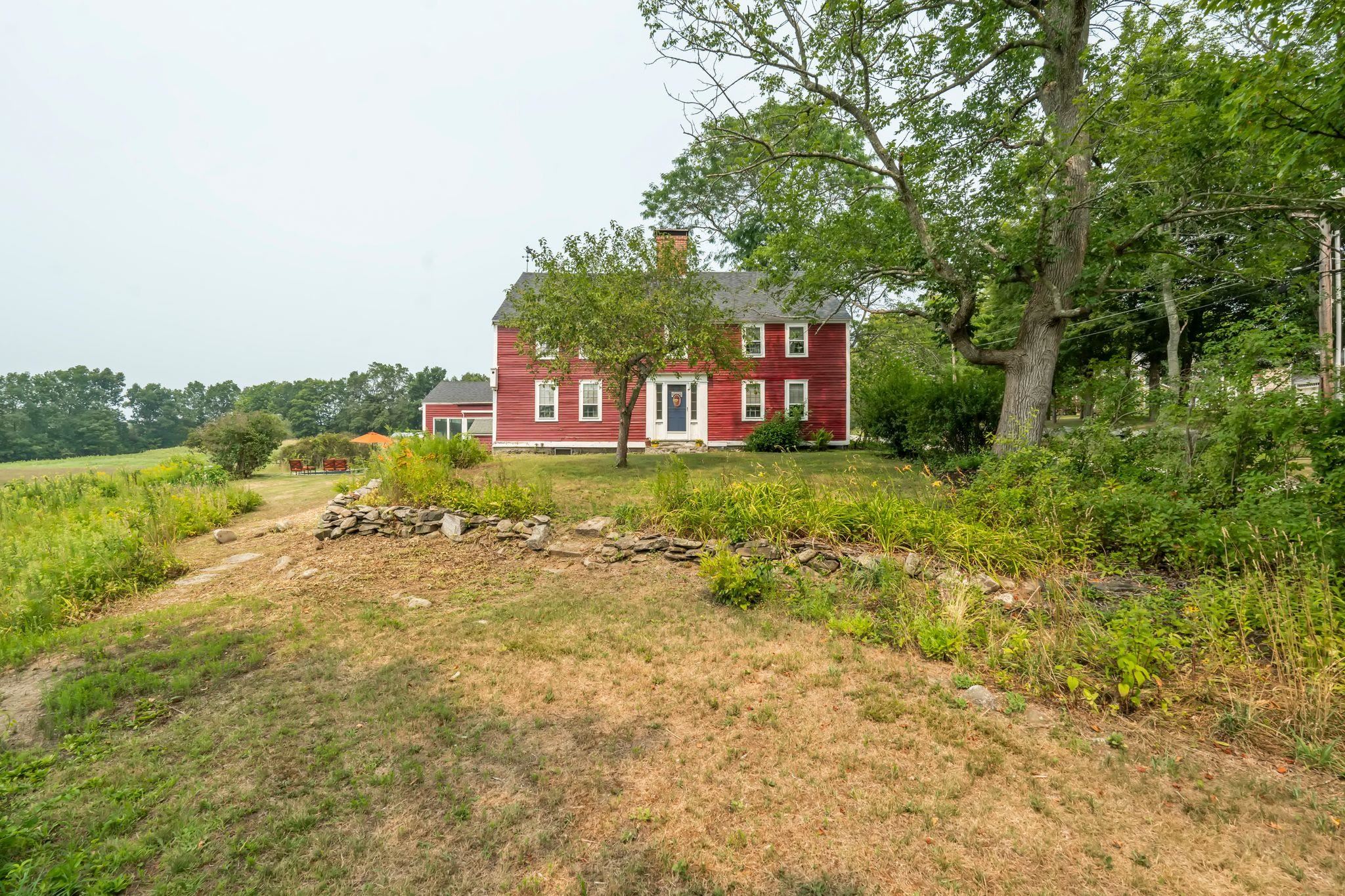 19 Shaws Hill Road Exeter, NH 03833 - Photo 4 of 46