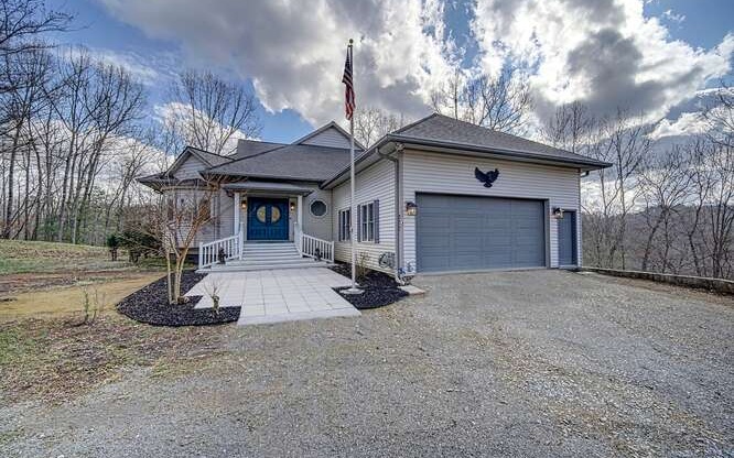 377 Ridge Lane Murphy, NC 28906 - Photo 2 of 4 Additional View
