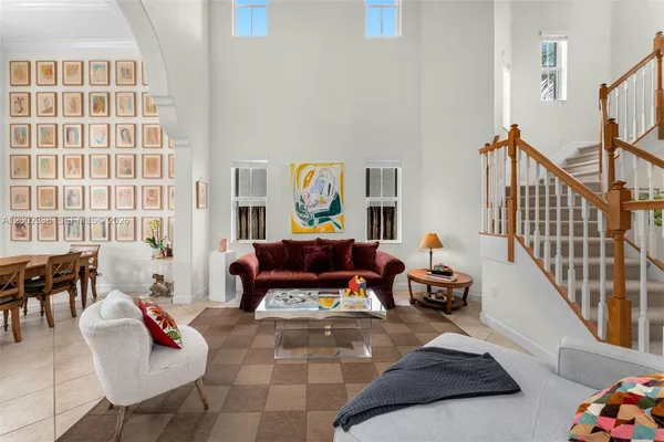 $1,890,000 | 6914 Northwest 113th Place, Doral, FL 33178
