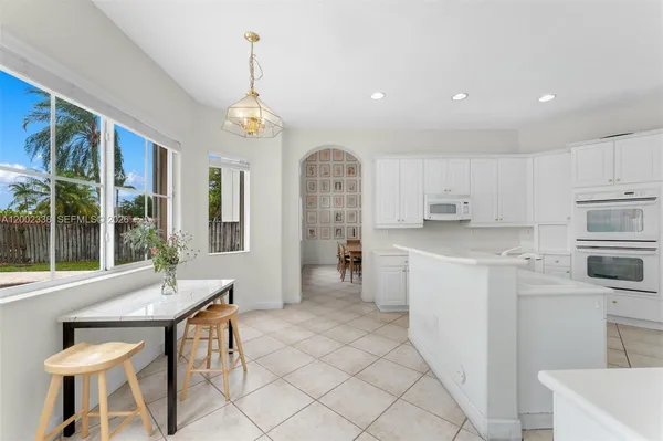 $1,890,000 | 6914 Northwest 113th Place, Doral, FL 33178