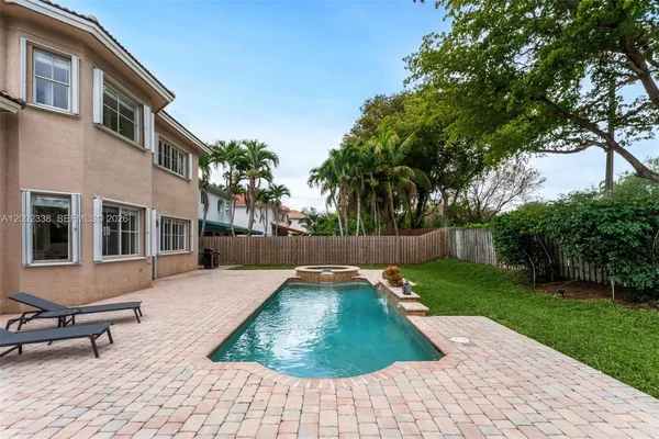 $1,890,000 | 6914 Northwest 113th Place, Doral, FL 33178