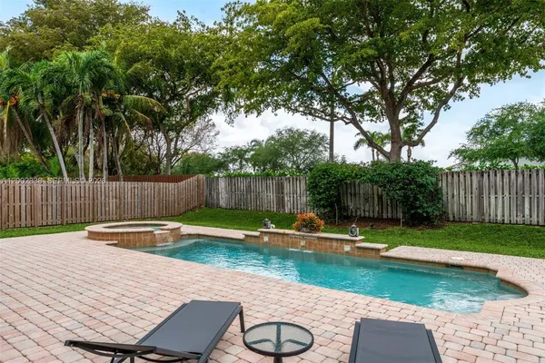 $1,890,000 | 6914 Northwest 113th Place, Doral, FL 33178