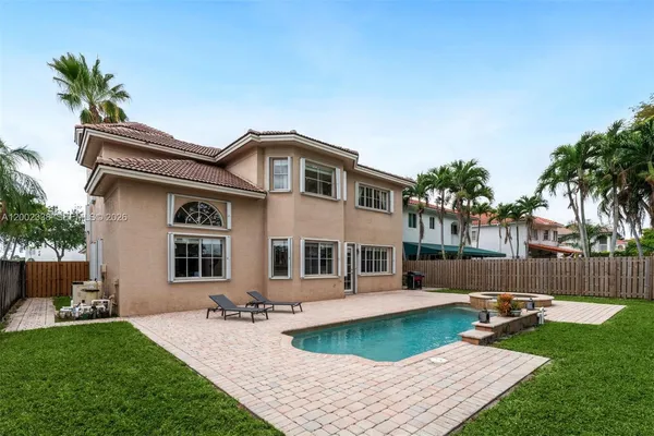 $1,890,000 | 6914 Northwest 113th Place, Doral, FL 33178