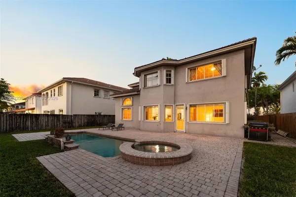 $1,890,000 | 6914 Northwest 113th Place, Doral, FL 33178