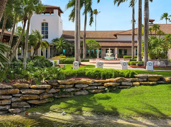 $1,890,000 | 6914 Northwest 113th Place, Doral, FL 33178