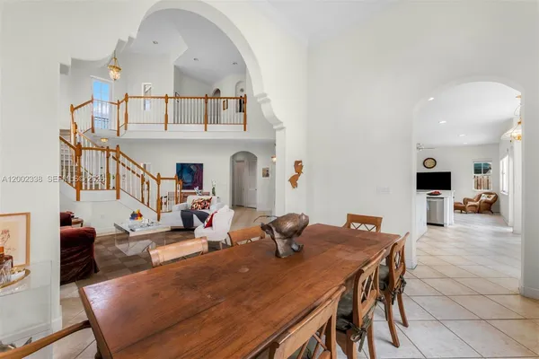 $1,890,000 | 6914 Northwest 113th Place, Doral, FL 33178