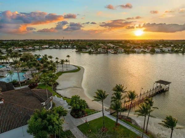 $1,890,000 | 6914 Northwest 113th Place, Doral, FL 33178
