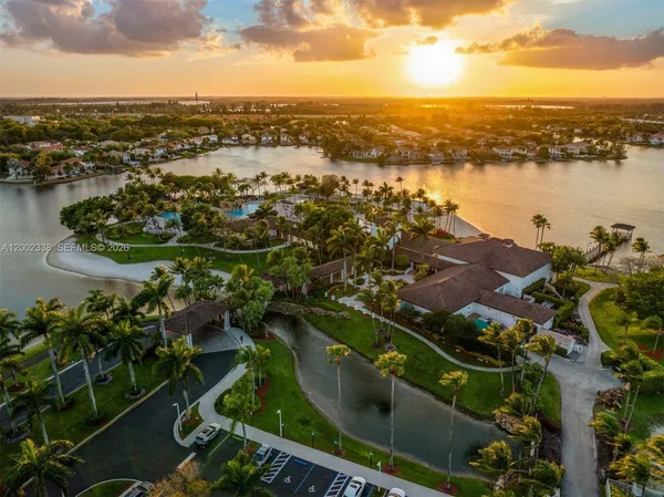 $1,890,000 | 6914 Northwest 113th Place, Doral, FL 33178